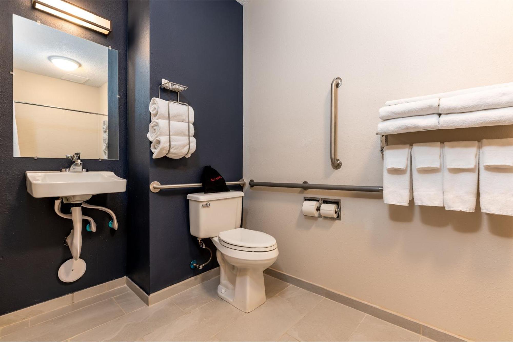 Fairfield Inn & Suites By Marriott Спирфиш Экстерьер фото