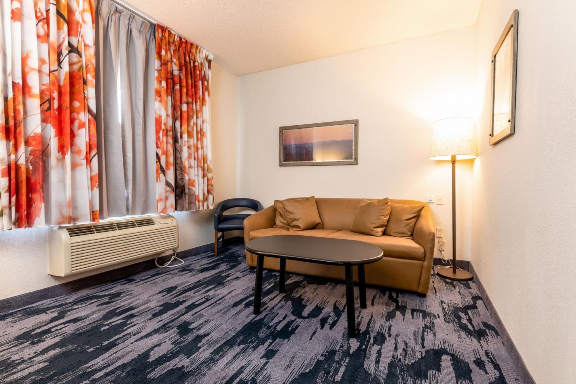 Fairfield Inn & Suites By Marriott Спирфиш Экстерьер фото